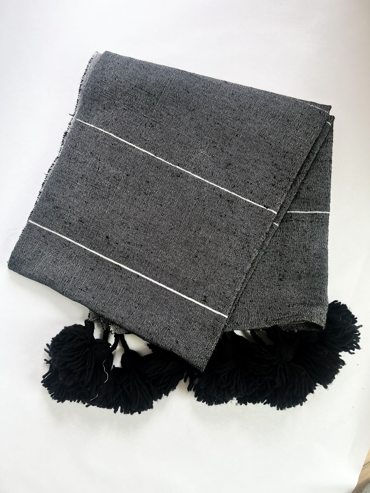 Idrissi&burch-moroccan-blankets-boho-100%-cotton-deal-Marrakech-Cosi-cozy  